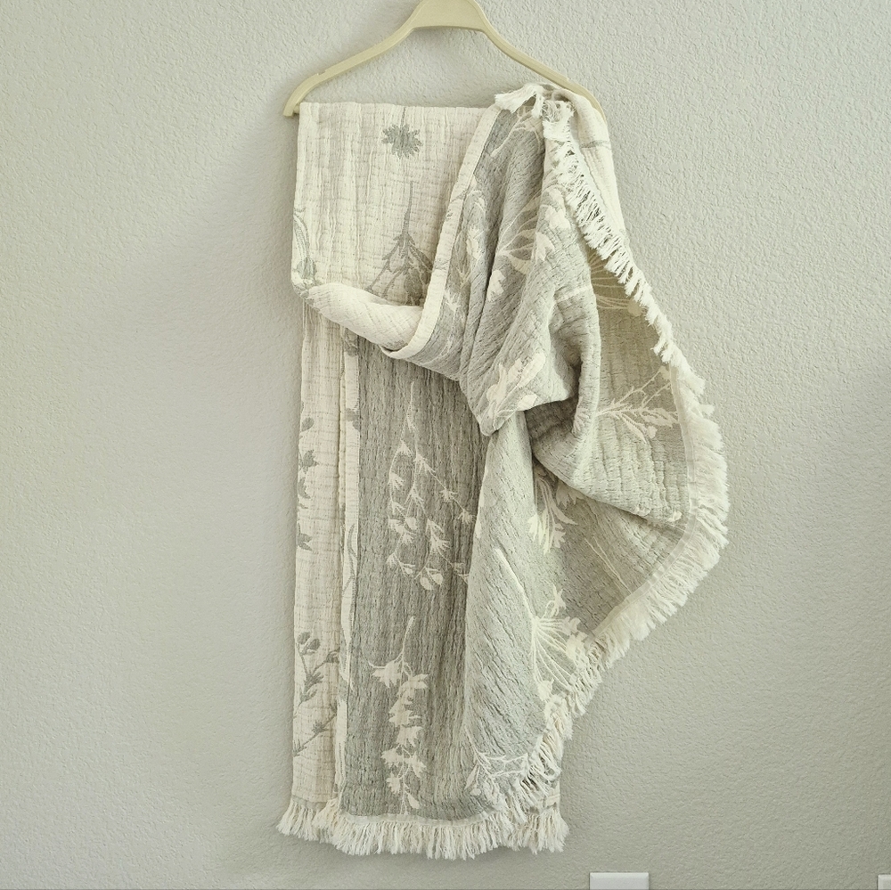 Piscatextil 100% cotton Luxurious cozy floral Patterned Throw Blanket
